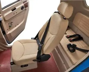 Green Transporter Q Runner Front and Back Seat